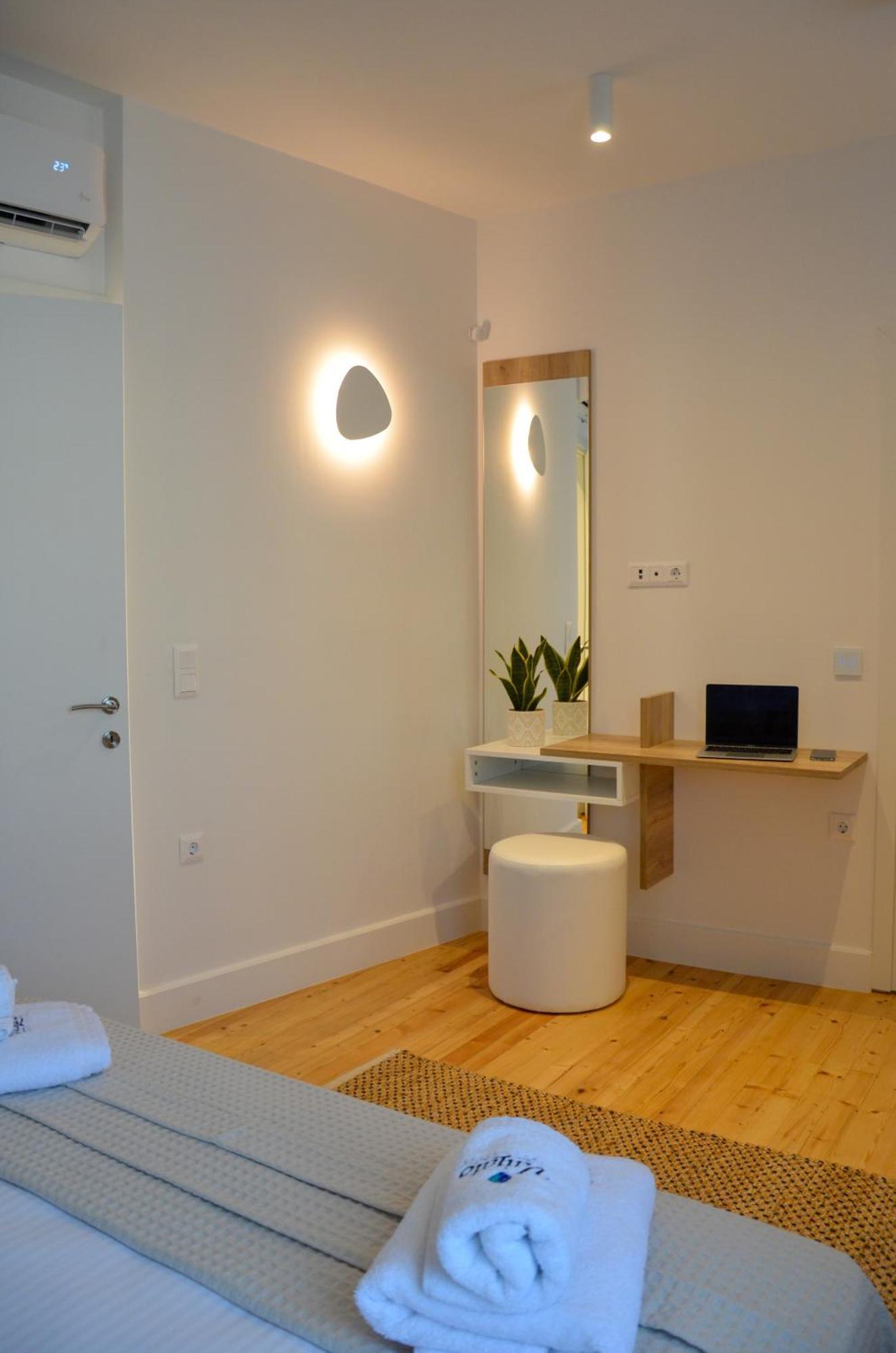 Vailato Swan White Suite Korfu Dış mekan fotoğraf